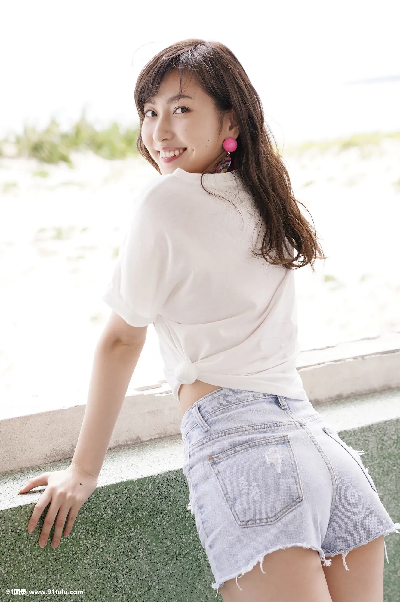 Akari Uemura 植村あかり, [Hello! Project Digital Books] Vol.198 2020.12 Set.04 [24P][写真 館 英語]